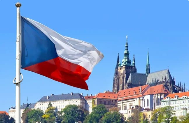 Позитивне ставлення українців до Чехії знизилося до 61,3% — дослідження
