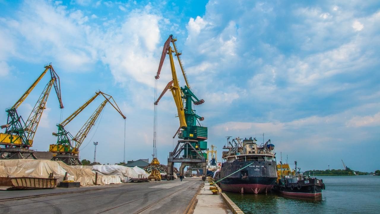 Дунайські порти України збільшили прийом зерновозів, але міління річки загрожує експорту
