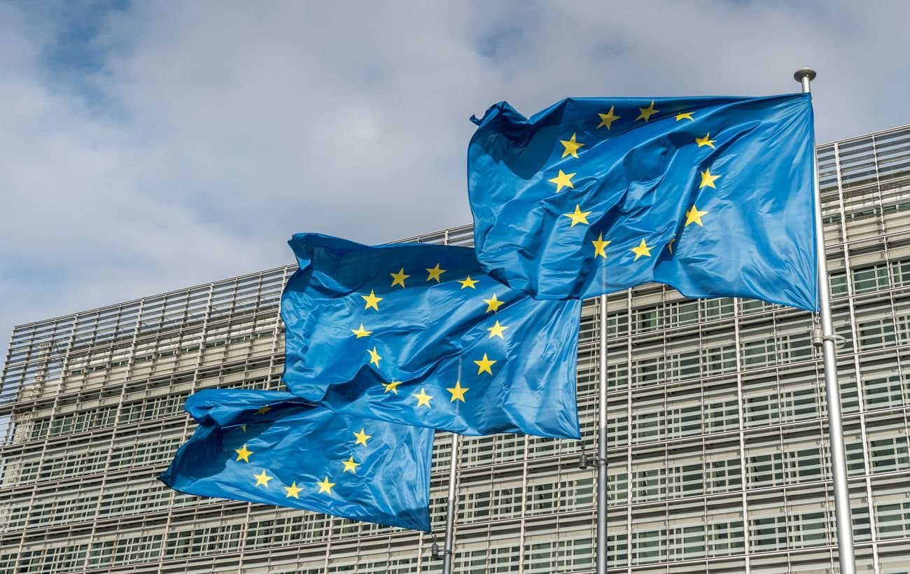 ЄС видав рекордні 3,9 млн перших дозволів на проживання іноземцям у 2025 році — Eurostat