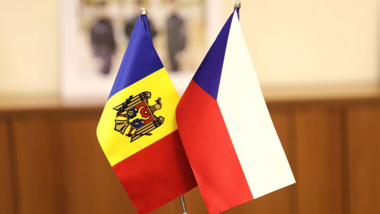 Чехія та Молдова мають найвищий баланс ставлення українців серед країн Центральної та Східної Європи — дослідження